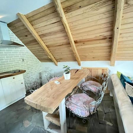 Unique Wooden Villa With Pool أوليمبياذا المظهر الخارجي الصورة